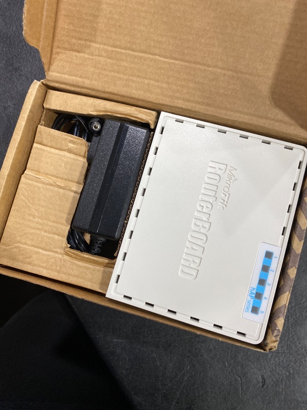 Photo 1 of MikroTik MikroTik hAP ax2 US Version (C52iG-5HaxD2HaxD-TC-US)