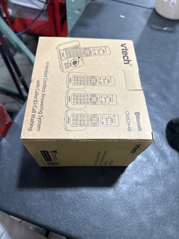 Photo 1 of VTech CS6529-4B 4-Handset Cordless Phone with Answering Machine, Caller ID/Call Waiting, DECT 6.0 System, Wall Mountable