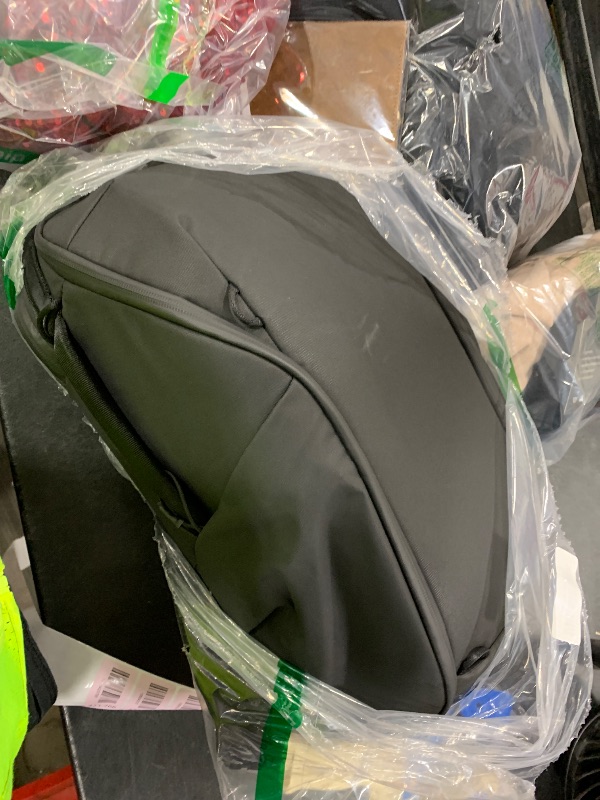 Photo 1 of Peak Design Everyday Backpack Zip 15L, Black, 270-Degree Zip, Dual Side Pockets, FlexFold Dividers, Fits 15" Laptop, For Camera Carry, Daily Commutes or Travel, Versatile Backpack for Men and Women