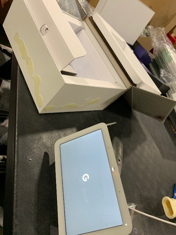 Photo 1 of Google Nest Hub Max, Japan Model, Multi Language Nest Hub 10-inch with English Compatibility, H2A GA00426-JP (Chalk)