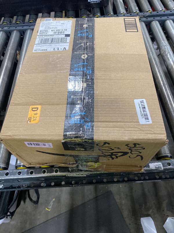 Photo 1 of BoostArea Floor Lamp for Living Room,Arc Floor Lamp with Remote Control,Stepless Dimmable Brightness & Colors Temperature 2700k-6500k,Modern Standing Lamp for Bedroom Study Room Office,White