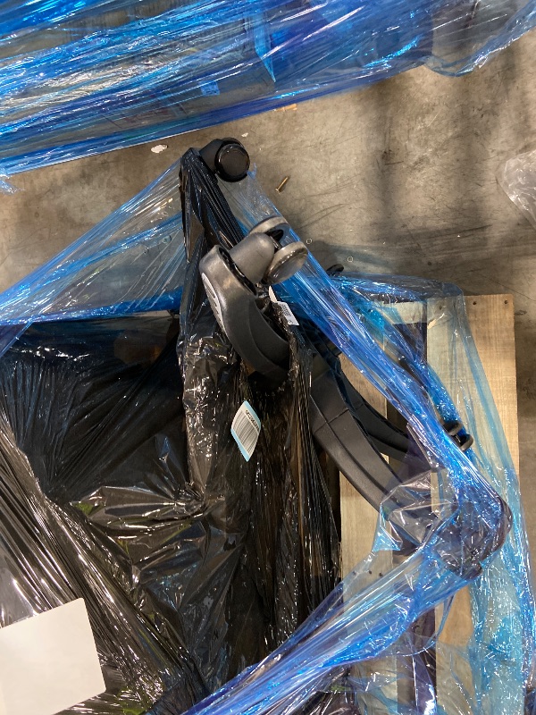 Photo 1 of MESH OFFICE CHAIR 