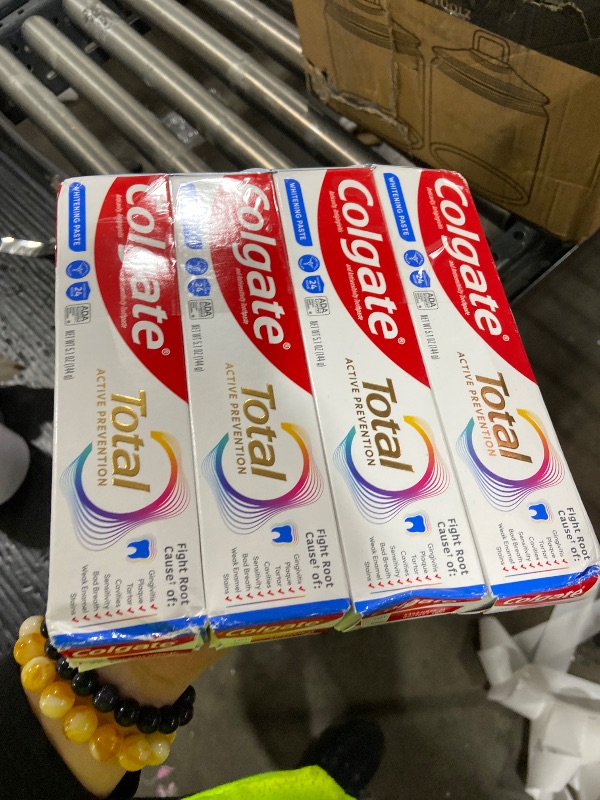 Photo 1 of *INCOMPLETE** Colgate Total Whitening Toothpaste Paste, 5.1 oz, 3 Pack, Fluoride, Antibacterial, for Plaque, Gingivitis, Sensitivity, Stain Removal, Clinically Proven, Mint, Teeth Whitening, Stannous Fluoride