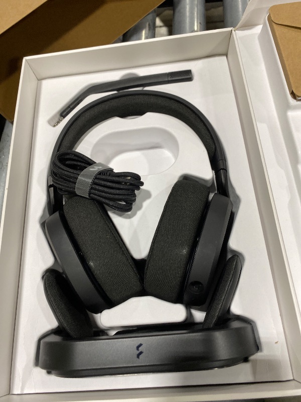 Photo 1 of Fractal Design Scape Dark - Wireless PC Gaming Headset - Detachable Flip-to-Mute Microphone with Noise Cancellation - Battery Life Up to 40 Hours - Configurable Ambient Lighting - Black