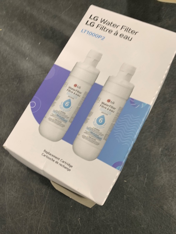 Photo 1 of LG LT1000P2 6-Month / 200 Gallon Refrigerator Replacement Water Filter, Reduces Chlorine, 2 Count (Pack of 1), White.