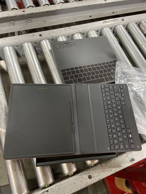 Photo 1 of Onyx Boox Note Air5 C Keyboard Cover Case
