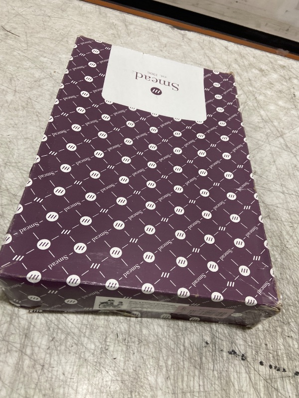 Photo 1 of Smead File Folders, End Tab Pressboard Classification, Legal Size, 2 Dividers, 2" Expansion, SafeSHIELD Fasteners, 100% Recycled, Green, 10 per Box, Shelf Filing for Office Records