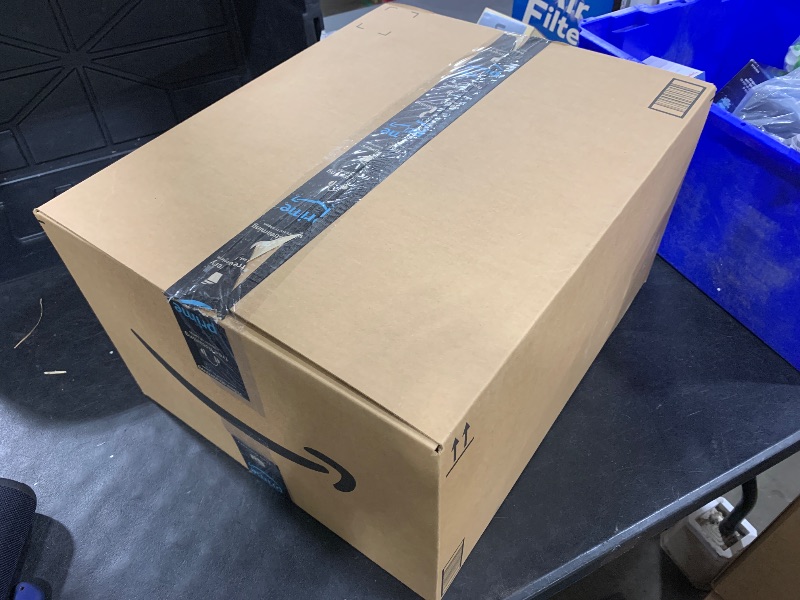 Photo 1 of Box Lot various Assorted items sales Final no returns 