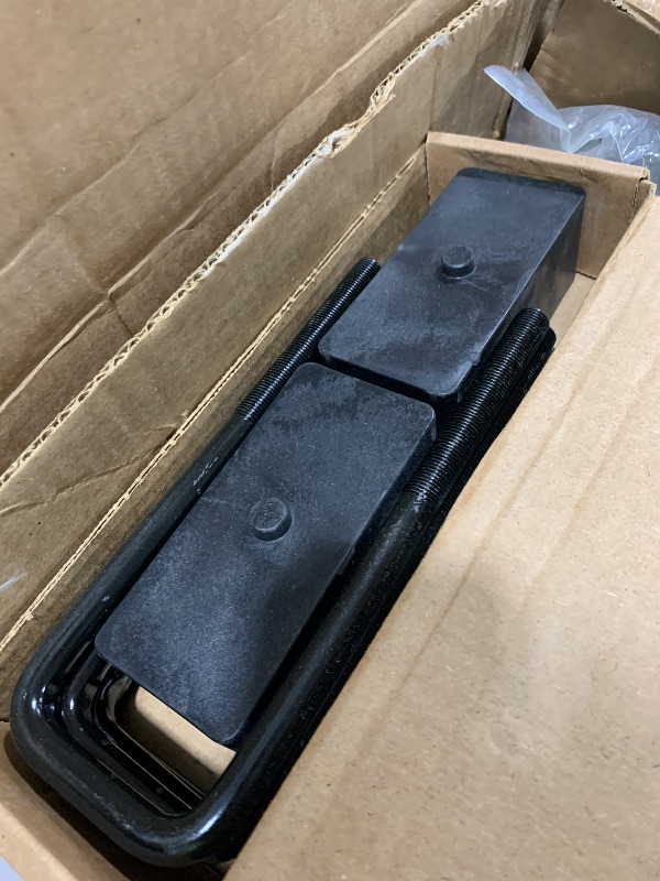 Photo 1 of ROUGH COUNTRY TOYOTA 2005-21 3" & 3.5" LIFT KIT