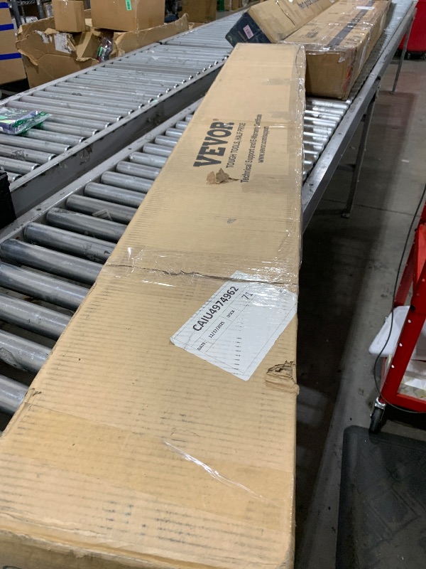 Photo 1 of VEVOR Pressurized Water Tank, 8 Gal, Lightweight Aluminum Metal,Multi-Dispensing Outdoor Roof Rack Water Tank with 2 Splash-Guard Panels,Versatile Nozzle with Pressurization Port,Fit for Trunks