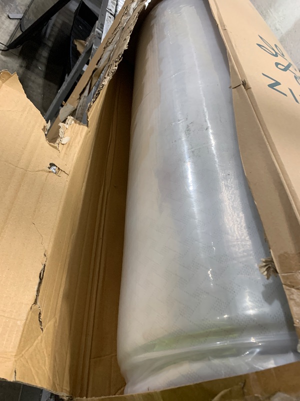 Photo 1 of Zinus 12 Inch Green Tea Essential Memory Foam Mattress [New Version], King, Fiberglass Free, Medium Feel, Breathable Airflow Memory Foam, Certified Safe Foams & Fabric, Mattress in A Box