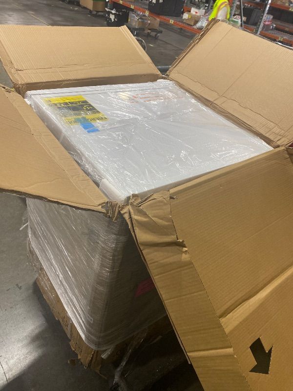 Photo 1 of DAMAGED-----------SELLING OR PARTS ONLY---------------------------BLACK+DECKER Front Load Washer, 2.7 Cu. Ft. Compact Washing Machine with LED Display & 16 Cycles