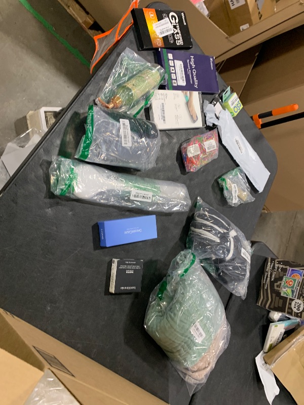 Photo 1 of MIXED ITEMS 