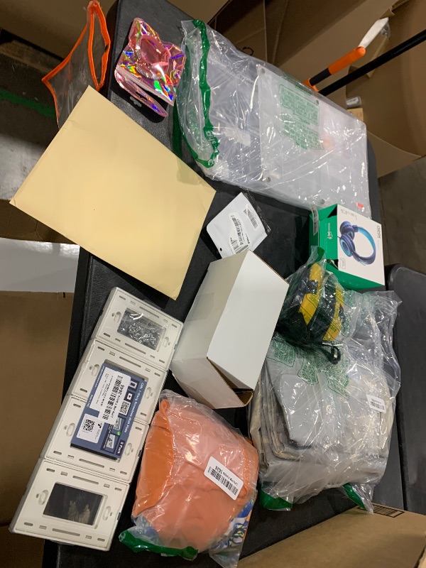 Photo 1 of MIXED ITEMS 