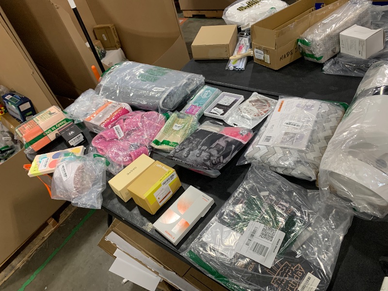 Photo 1 of MIXED ITEMS 