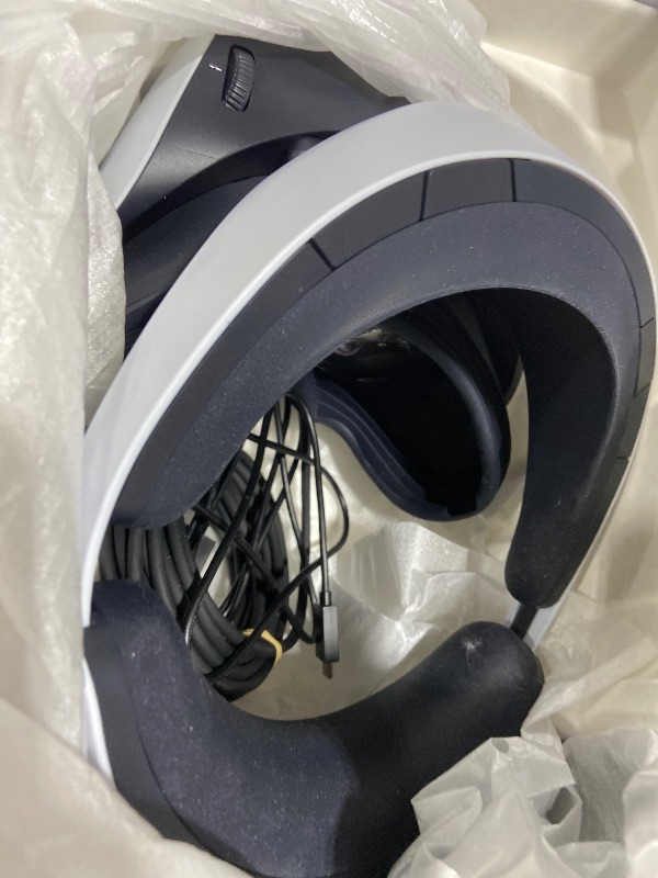 Photo 1 of PlayStation VR2 (PSVR2)