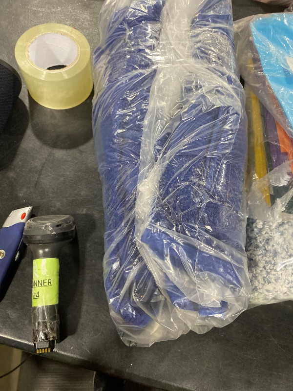 Photo 1 of ********STAINED*******
Amazon Basics 6-Piece Fade-Resistant 100% Cotton Towel Set, Soft and Absorbent, 2 Bath Towels, 2 Hand Towels, 2 Washcloths, Navy Blue