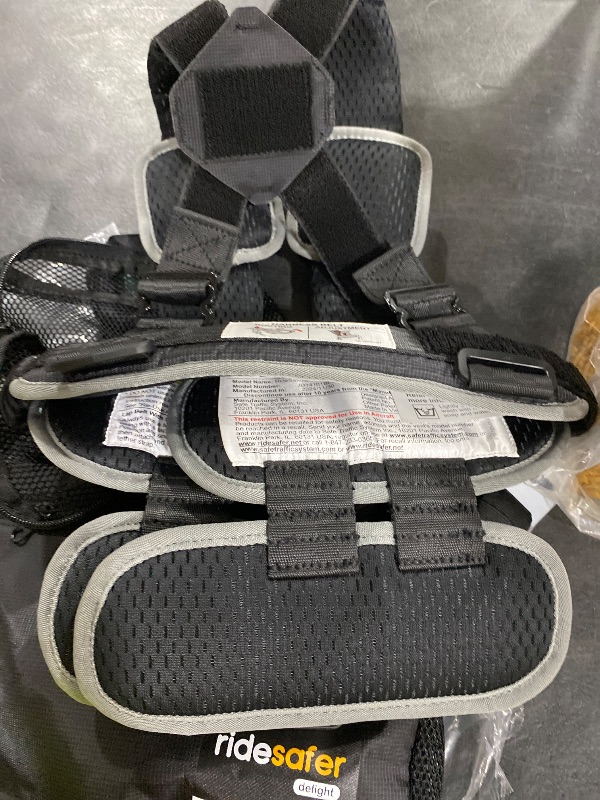 Photo 1 of RideSafer - Small Black, Lightweight, Compact, Portable Car Seat - Perfect for Travel and Everyday Child Safety