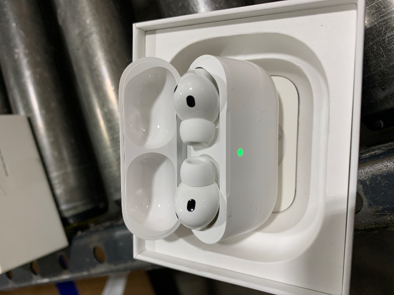 Photo 1 of Apple AirPods Pro 3 Wireless Earbuds
