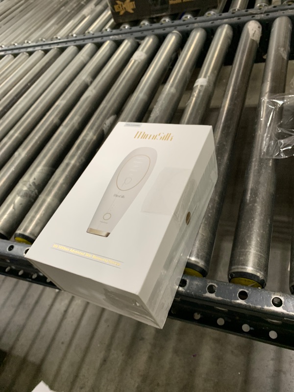 Photo 1 of MimiSilk 1450nm Laser Facial Beauty Device