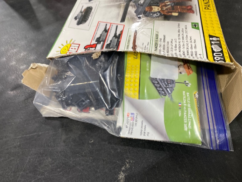 Photo 1 of COBI WWII Panzer III Ausf. J Tank Building Set (590 Pieces)