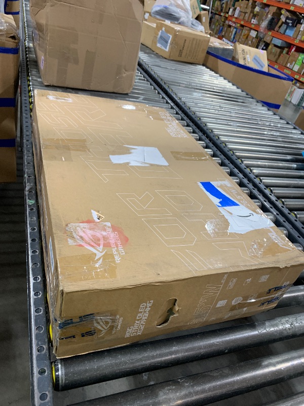 Photo 1 of FOR PARTS ONLY ********** ASUS ROG XG27AQWMG 27" QHD 280Hz Tandem OLED Gaming Monitor