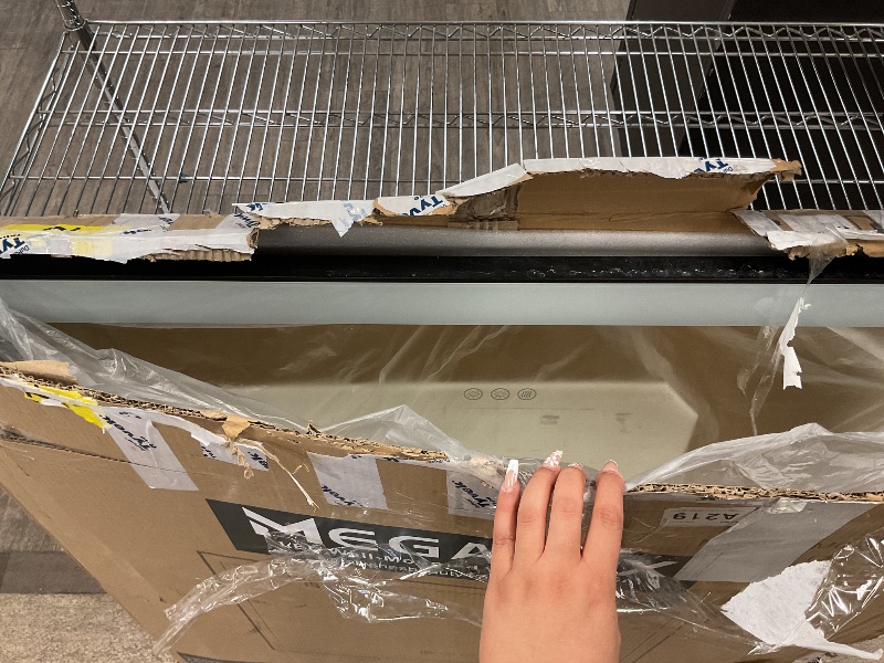 Photo 4 of Megatex 36" Lighted Bathroom Mirror