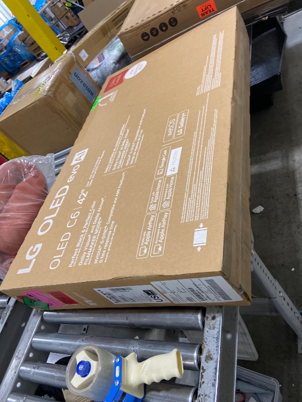 Photo 1 of LG 42-Inch Class OLED evo AI 4K C6 Series Smart TV w/Dolby Atmos, Dolby Vision, HDR10, AI Super Upscaling 4K, Filmmaker Mode, Wow Orchestra, Compatible with Alexa (OLED42C6PUA, 2026)