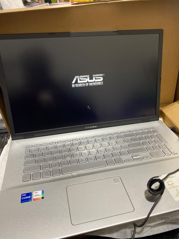 View 4 of ASUS VivoBook 17 Laptop i7-1165G7 16GB RAM 1TB SSD 17.3" FHD