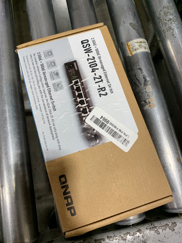 Photo 1 of QNAP QSW-2104-2T-R2 Unmanaged Switch
