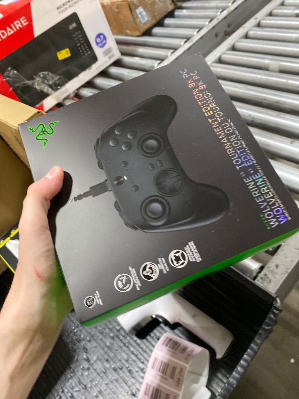 Photo 1 of Razer Wolverine V3 Tournament Edition 8K PC Wired Gaming Controller, Black