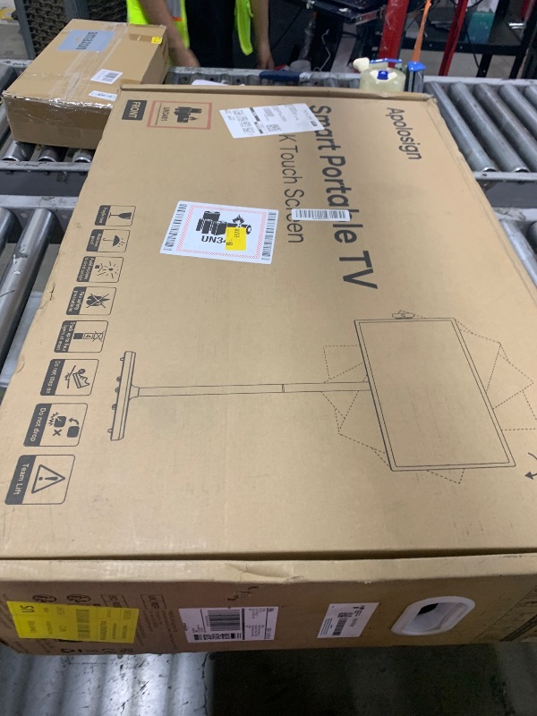 Photo 1 of ApoloSign 32 inch UHD 4K Smart Portable TV Gen2, 16G +256G Storage, Android 16, 15000mAh, Rolling TV on Wheels with Rotatable Touch Screen, Built-in Battery, Full Swivel Rotation, Voice Remote
