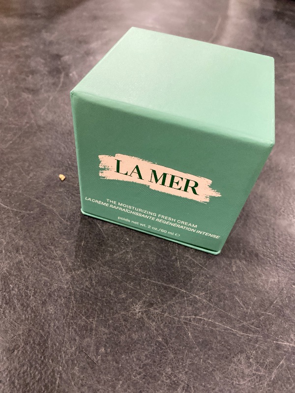 Photo 1 of La Mer Creme de la Mer Moisturizing Fresh Cream - 2 oz