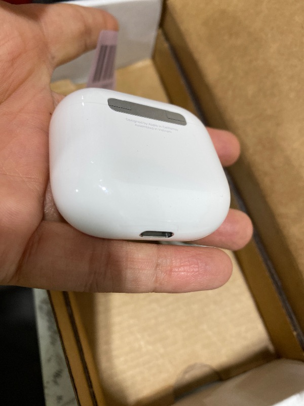 Photo 1 of Apple Airpods 4 (Renewed)