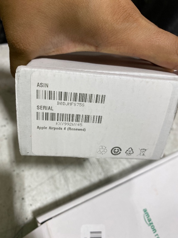 Photo 1 of Apple Airpods 4 (Renewed)