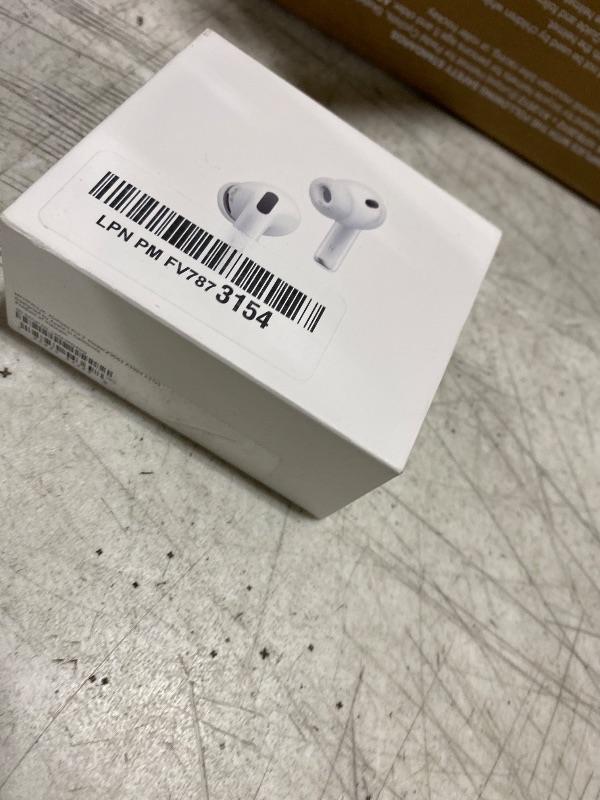Photo 1 of Apple AirPods Pro 3 Wireless Earbuds