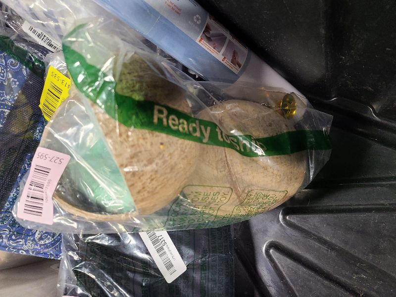 Photo 1 of 2 Pcs Natural Coconut Shell Bird Nest House Bed Breeding Nesting Anti-Pecking Bite with Warm Pad and Bell for Bird Parrot Budgie Parakeet Cockatiel Conure Lovebird Canary Finch