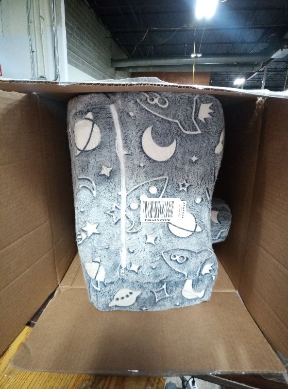 View 2 of
Visit the Store, Airpanda
Airpanda
Visit the Store
4.4
4.4 out of 5 stars
(418)
Comfy Toddler Couch and Chair for Kids with Blanket, 2-in-1 Soft Plush Fold Out Kids Sofa Chairs for Girls and Boys, Convertible Sofa to Lounger for Playroom, Glowing Starry