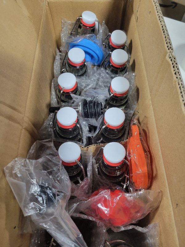 Photo 1 of 12 Pack 8.5oz Flip Top Glass Bottles, Swing Top Beer Brewing Bottle for 2nd Fermentation, Kombucha, Kefir, Vanilla Extract, Coquito, Juice, Tea - Airtight Stopper Cap Lid, Bonus 4 Bottle Pourers