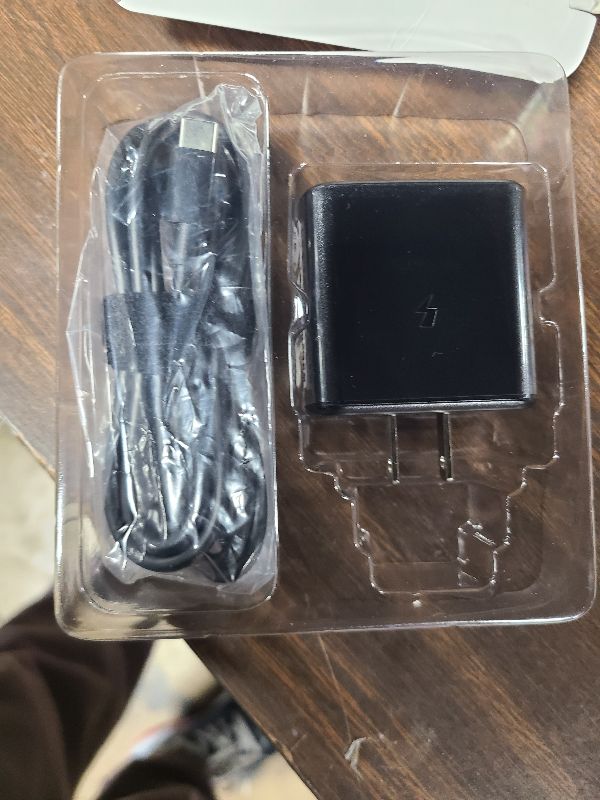 Photo 1 of 2026 45W Super Fast Charger USB C Android Phone Charger Fast Charging Compatible with Samsung Galaxy S25/S25 Ultra/S25+/S24 Ultra/S24/S24+/S23 Ultra/S23/S22/S20/S21/Note 10,Galaxy Tab, 6ft C Cable