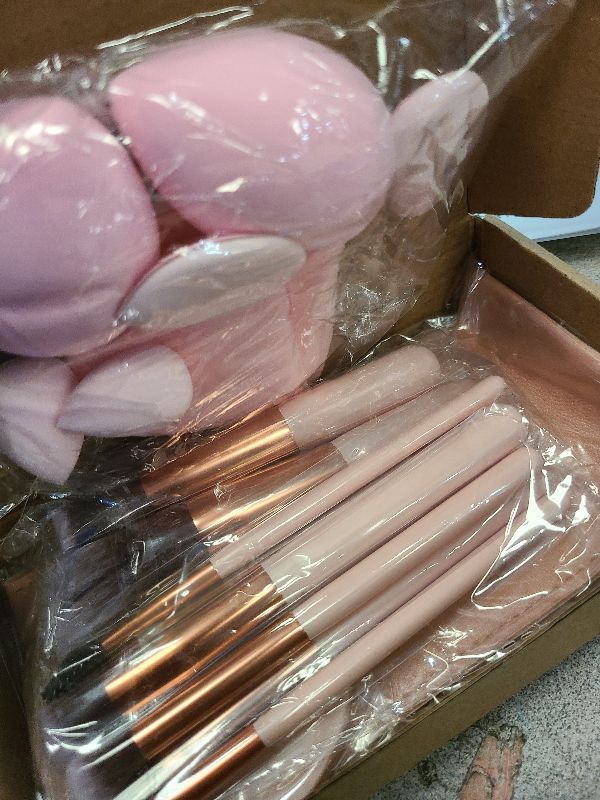 Photo 1 of 20PCS Travel Makeup Brush Set,10 Pcs Small Makeup Brushes with Mirror,Storage Bag and 8PCS Makeup Sponges for Home,Travel, Party