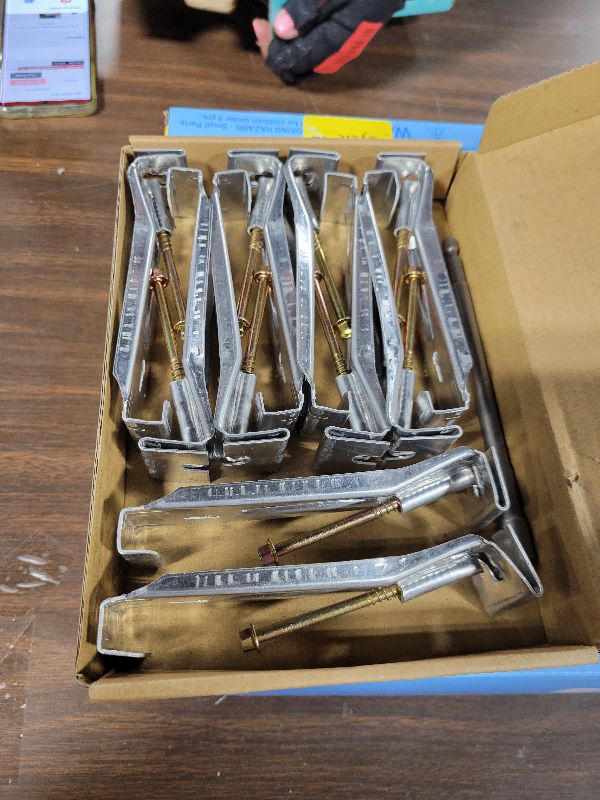 Photo 1 of 10 Pack 5 Inch K Style Gutter Hangers with Rust-Resistant Screws,Quick Screw Gutter Clips Hidden Gutter Bracket Come for 5" K-Style Aluminum Gutters - Includes 1/4" x 5.9" Hex Bit