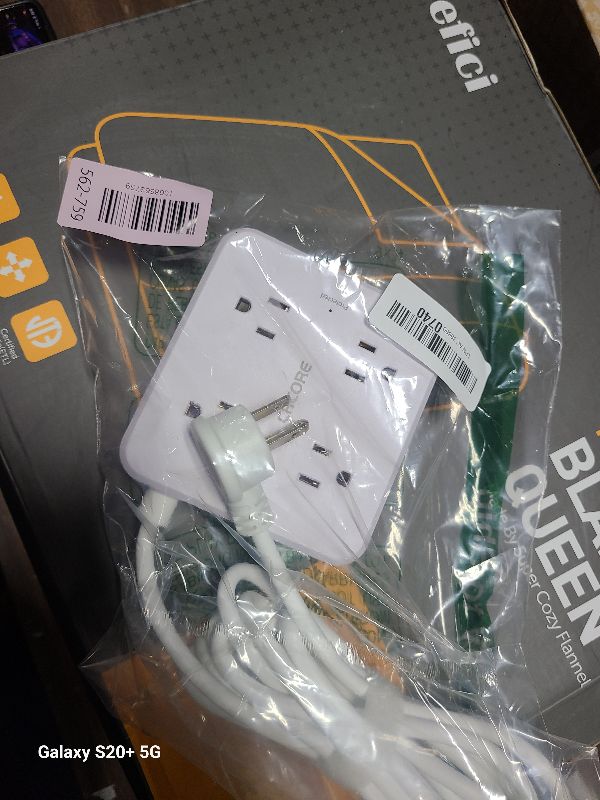 Photo 1 of 10Ft Surge Protector Power Strip - CHCORE Flat Plug Extension Cord with 8 Outlets and 4 USB Ports(2 USB C), 3 Side Wall Mount Outlet Extender for Home Dorm Room Essentials, ETL Listed, White