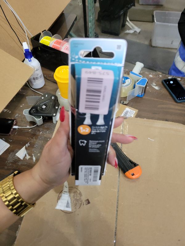 Photo 1 of 2 pc Philips Sonicare W DiamondClean - Genuine Replacement Electric Toothbrush Heads, White, 2 Pack One Year Supply, HX6064/65