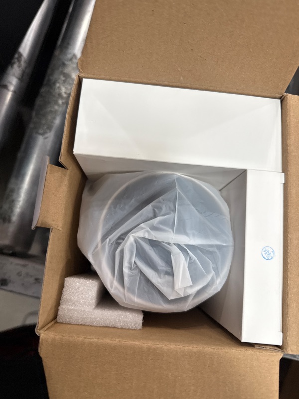 Photo 1 of ?Electric Focus?Magcubic Mini Projector 4K Support, Portable Projector with WiFi 6 and Bluetooth 5.4, Smart Proyector, 5W Soundbase Speaker, 180°Rotation for Home Theater