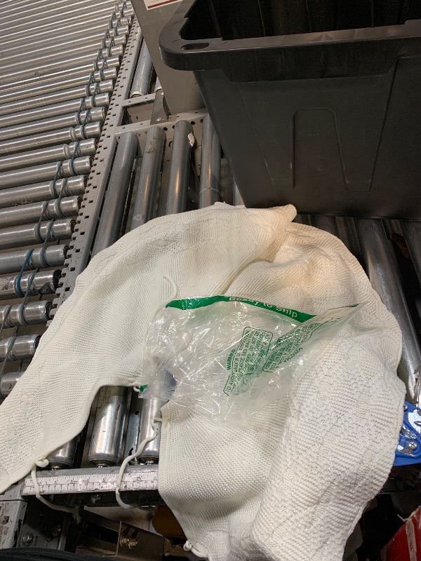 Photo 1 of 
Throw over white 