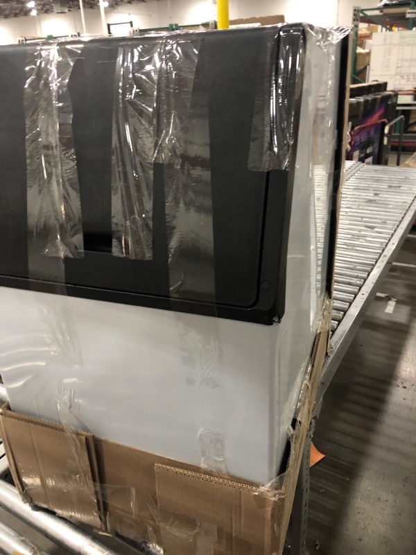 Photo 1 of **ONLY THE BOTTOM PART, MISSING TOP WITH THE ICE COMPRESSOR**YITAHOME 22" Commercial Ice Maker Machine 600 LBS, Water Cooled ETL & DOE Certificated Industrial Ice Machine with 360 Storage, Ice Scoop & Bucket, Stainless Steel Ice Maker for Restaurant Bar S