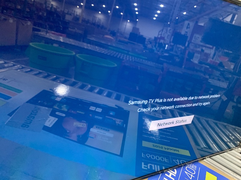 Photo 1 of *****MISSING REMOTE AND LEGS******SAMSUNG 40-Inch Class Full HD F6000 Smart TV (2025 Model) HDR, Object Tracking Sound Lite, Knox Security, One UI Tizen, Smart TV