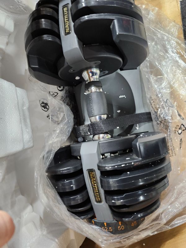 Photo 1 of **************1 OF THE WEIGHTS IS A NAUTILUS, NOT A BOWFLEX****************
BowFlex Results Series 552 SelectTech Dumbbells (Pair)