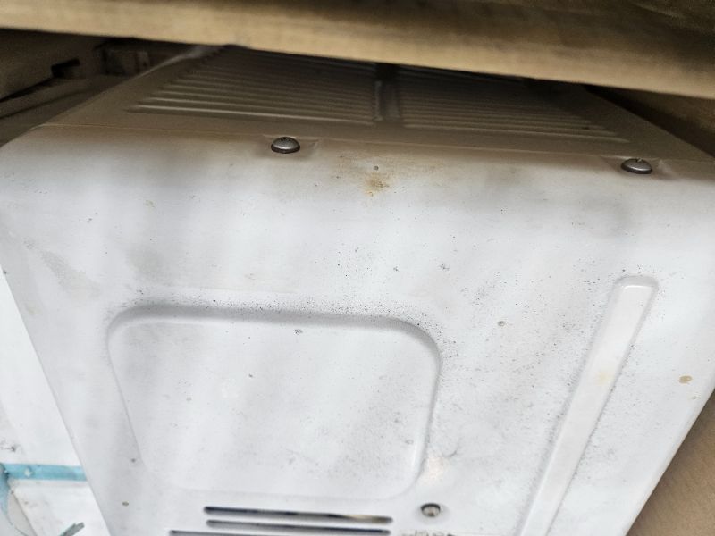 Photo 1 of *** For parts only not functional *** Midea 12,000 BTU U Shaped Smart Inverter Window Air Conditioner - Cools 550 Sq Ft, Ultra Quiet with Open Window Flexibility - Alexa/Google Assistant Compatible - 35% Energy Savings, Remote (Updated)